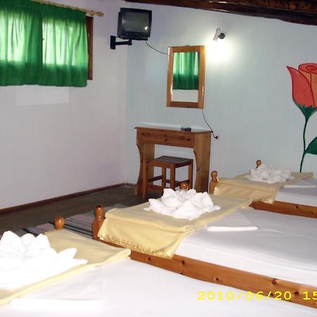 Amaranthos Skiathos View Megali Ammos  Luaran gambar