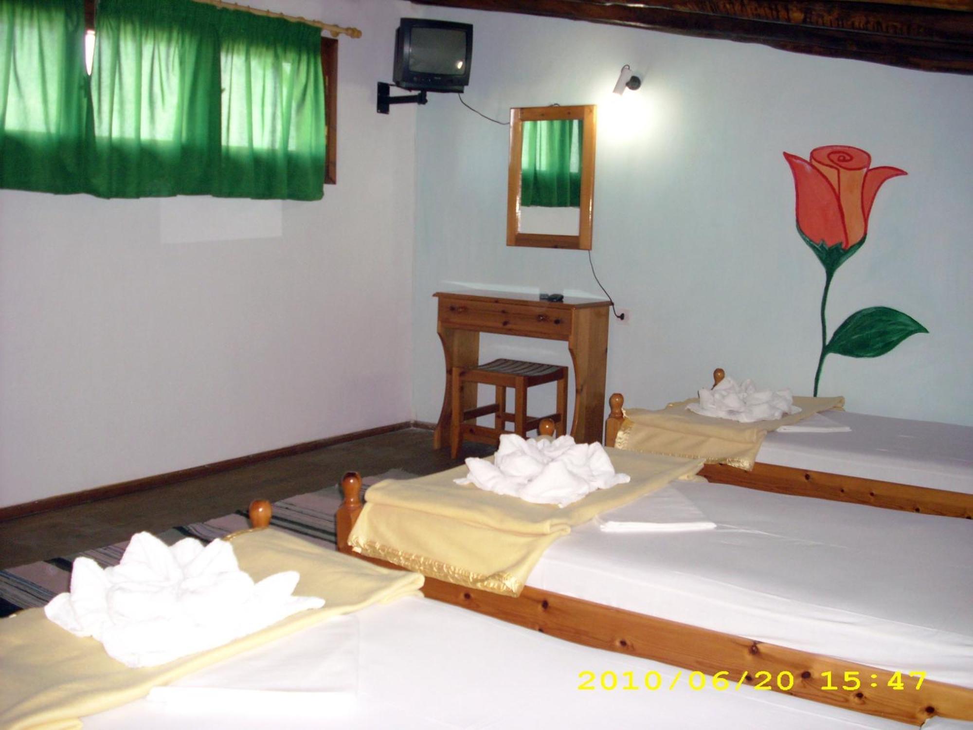Amaranthos Skiathos View Megali Ammos  Luaran gambar