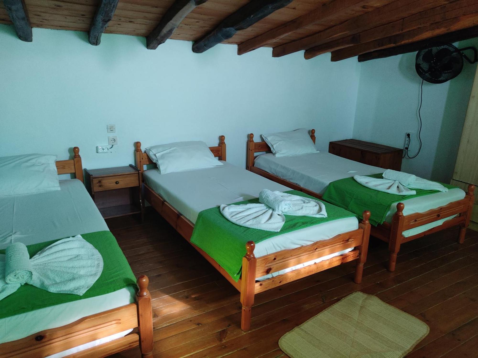 Amaranthos Skiathos View Megali Ammos  Bilik gambar