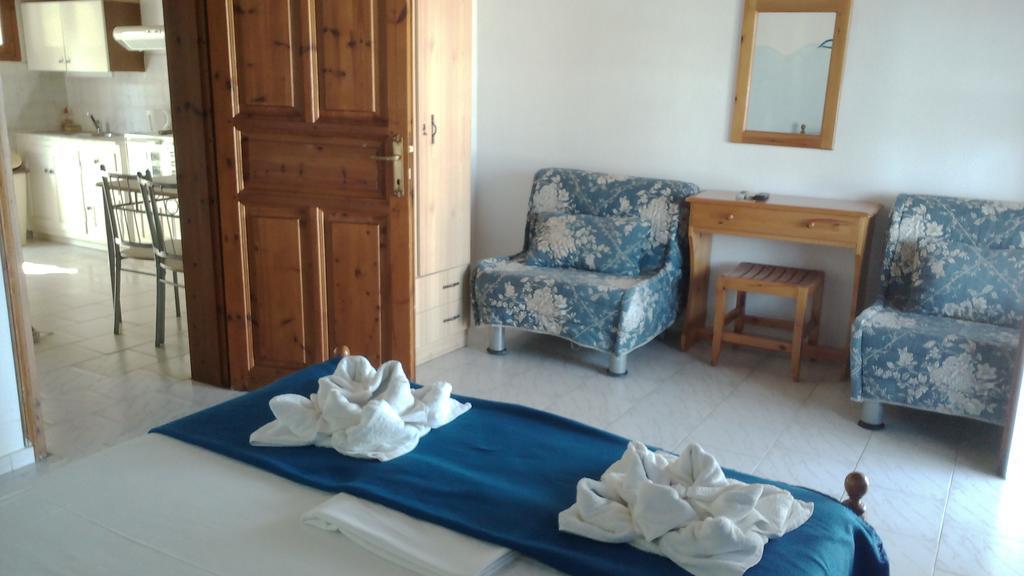 Amaranthos Skiathos View Megali Ammos  Bilik gambar