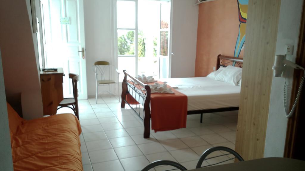 Amaranthos Skiathos View Megali Ammos  Luaran gambar