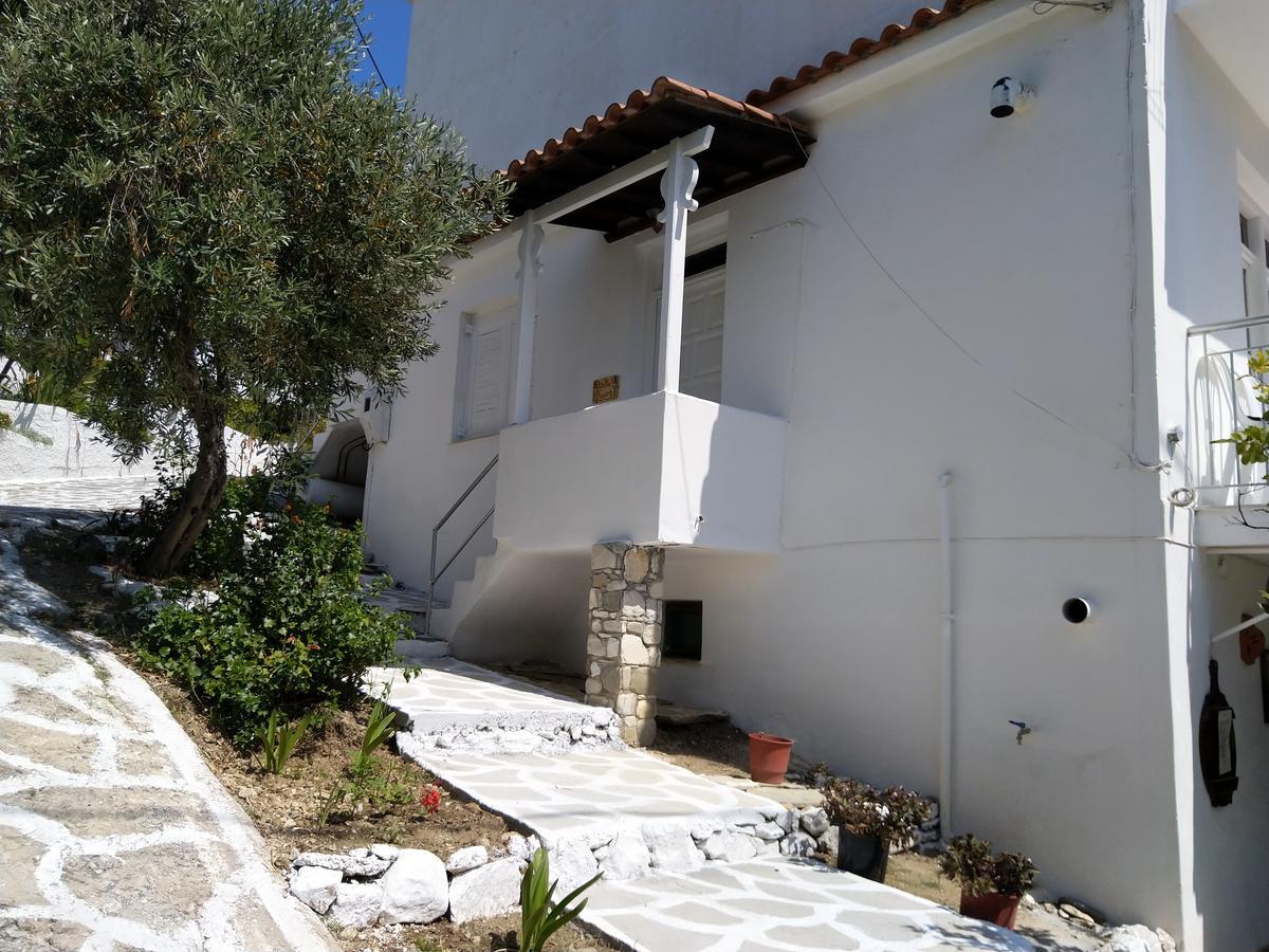 Amaranthos Skiathos View Megali Ammos  Luaran gambar